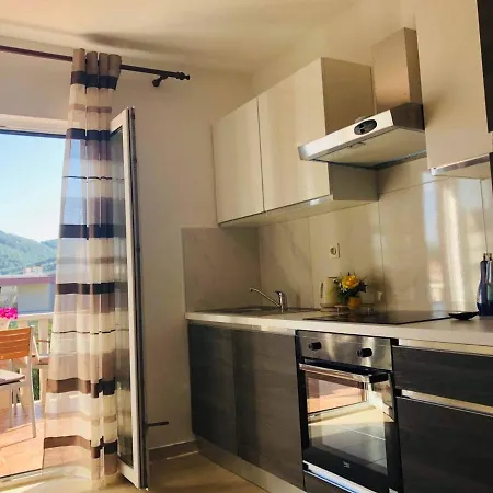 Beautiful New Near The Beach-vela Luka