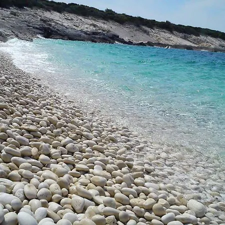 Beautiful New Near The Beach-vela Luka